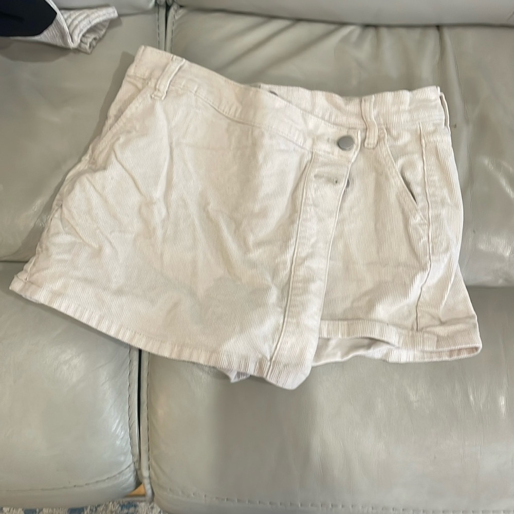 Atard State Women’s shorts